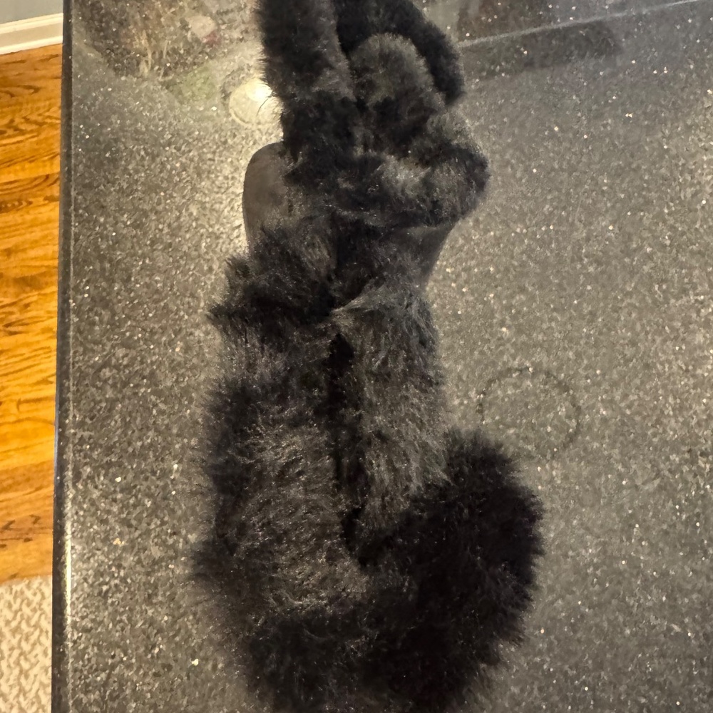 Juicy Couture Women's Faux Fur boots - Picture 4 of 7